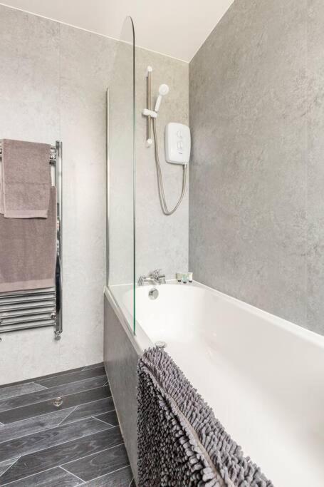Memory Lane - Beautifully Renovated House Close To Motorway Networks Shevington Exterior photo