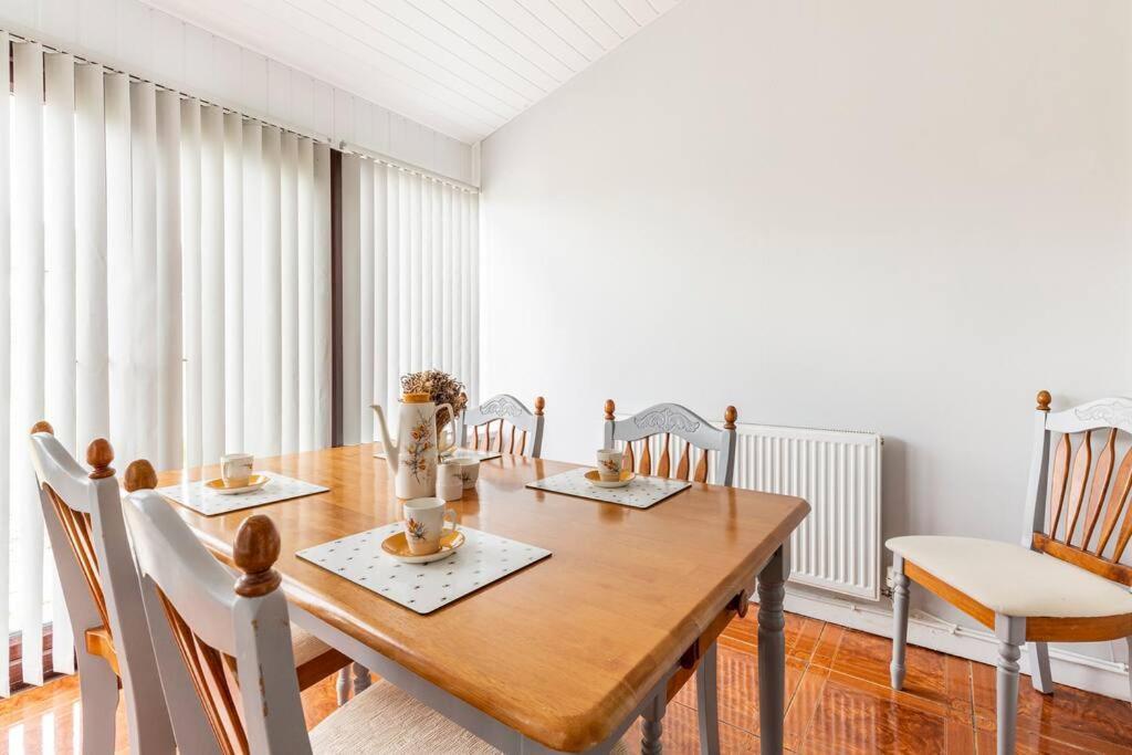 Memory Lane - Beautifully Renovated House Close To Motorway Networks Shevington Exterior photo
