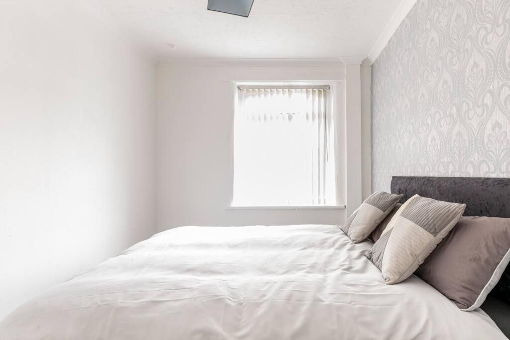 Memory Lane - Beautifully Renovated House Close To Motorway Networks Shevington Exterior photo